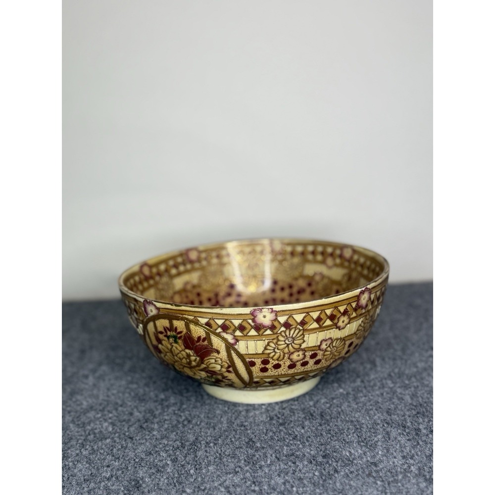 Chinese Porcelain Decorative Centerpiece Bowl 10" - Raised Bead / Gold Gilting